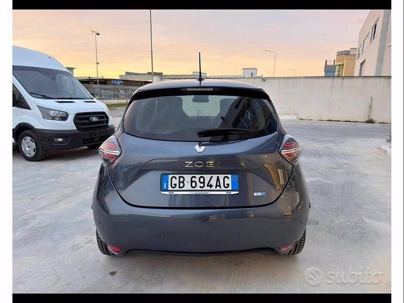 Usata Renault Zoe Edition One 100 kW (136 CV) 2021 Grigio Utilitaria