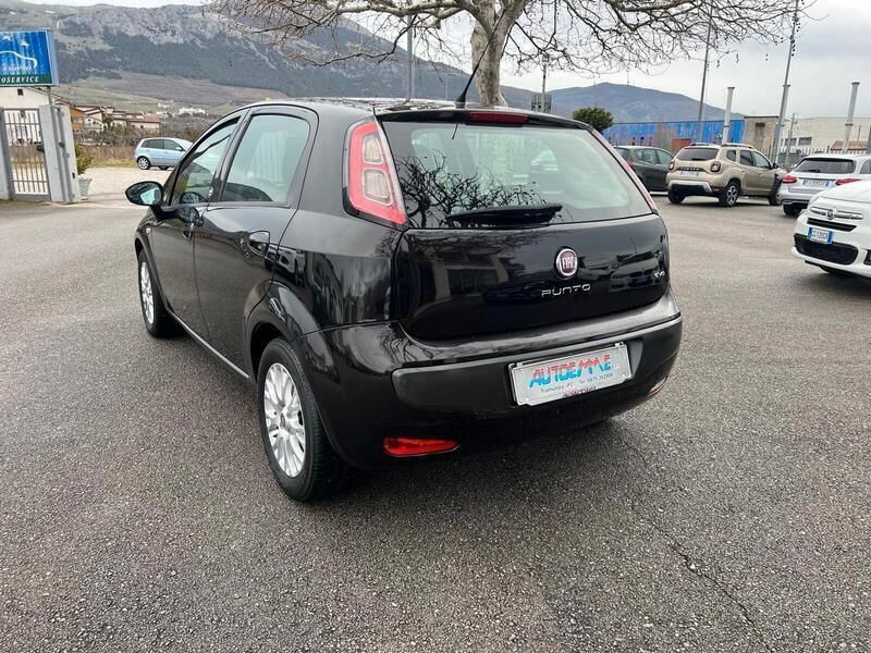 Usata Fiat Punto Evo Dynamic 95 CV (69 kW) 2011 Nero Utilitaria