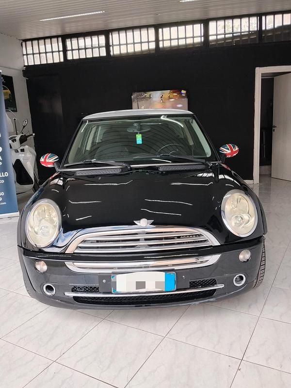 Usata Mini Cooper 90 CV (66 kW) 2006 Nero Utilitaria