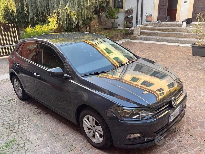 Usata VW Polo Comfortline 80 CV (58 kW) 2019 Grigio Berlina