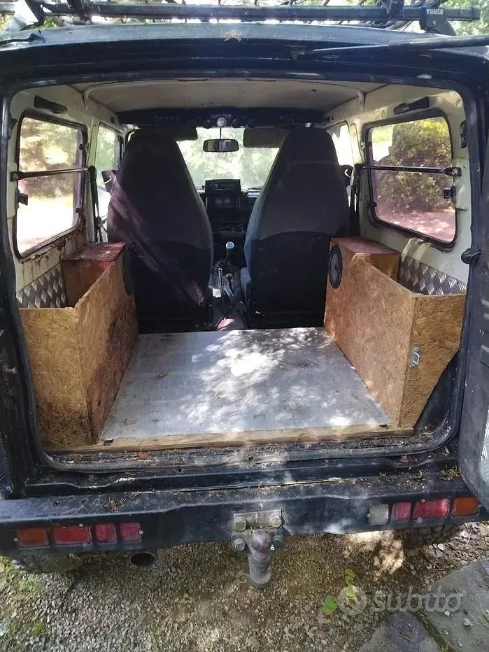 Usata Suzuki Samurai 69 CV (50 kW) 1996 Nero SUV