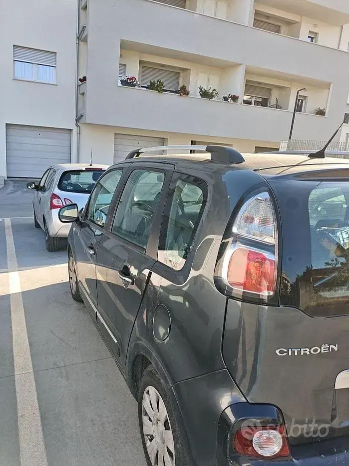 Occasion Citroën C3 Picasso 92 ch (67 kW) 2012 Gris Monospace
