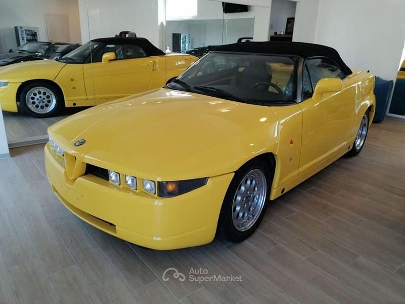 Usata Alfa Romeo SZ/RZ 207 CV (152 kW) 1995 Giallo Cabrio