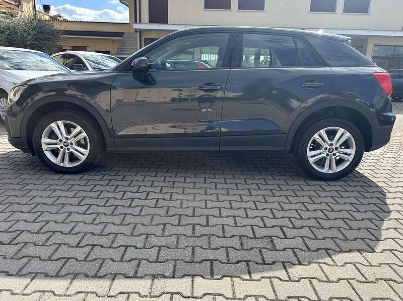 Usata Audi Q2 Business 150 CV (110 kW) 2022 Grigio medio metallizzato SUV