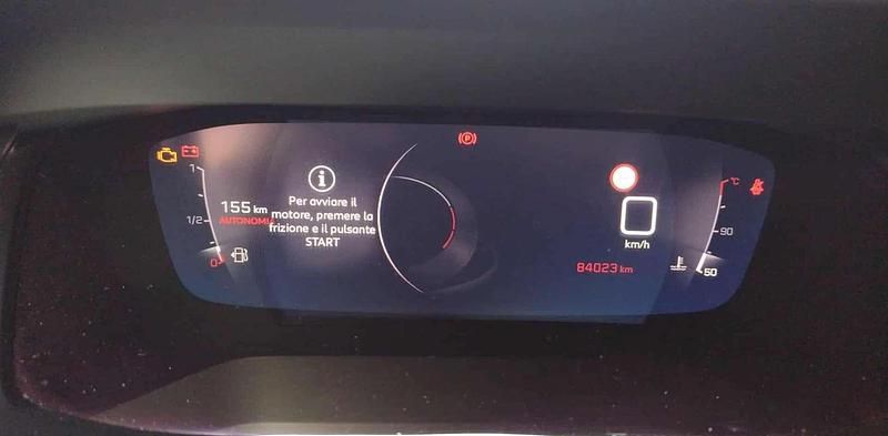 Usata Peugeot 2008 Allure 102 CV (75 kW) 2020 Argento SUV