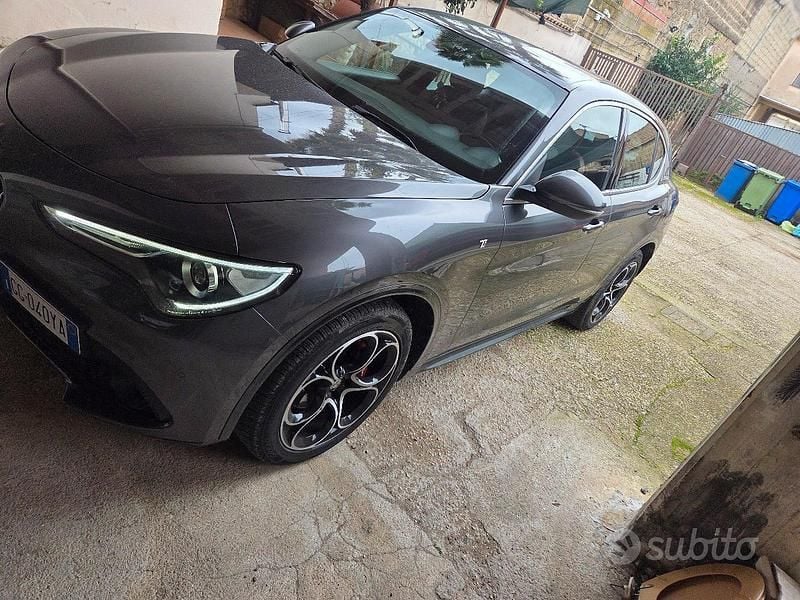 Usata Alfa Romeo Stelvio 210 CV (154 kW) 2021 Grigio SUV
