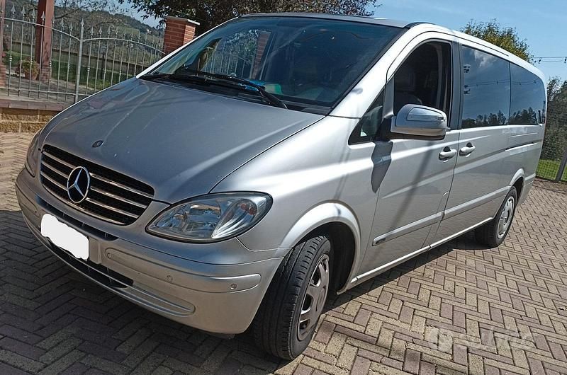 Usata Mercedes Viano 2010 Grigio Monovolume