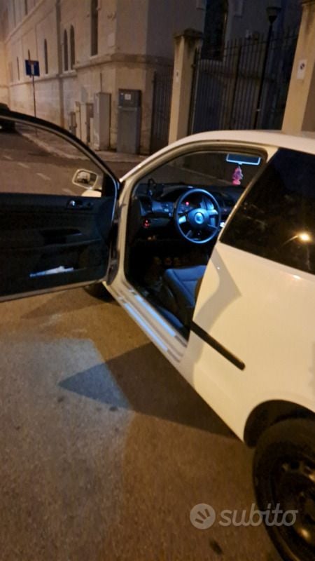 Usata VW Polo 75 CV (55 kW) 2003 Bianco Berlina