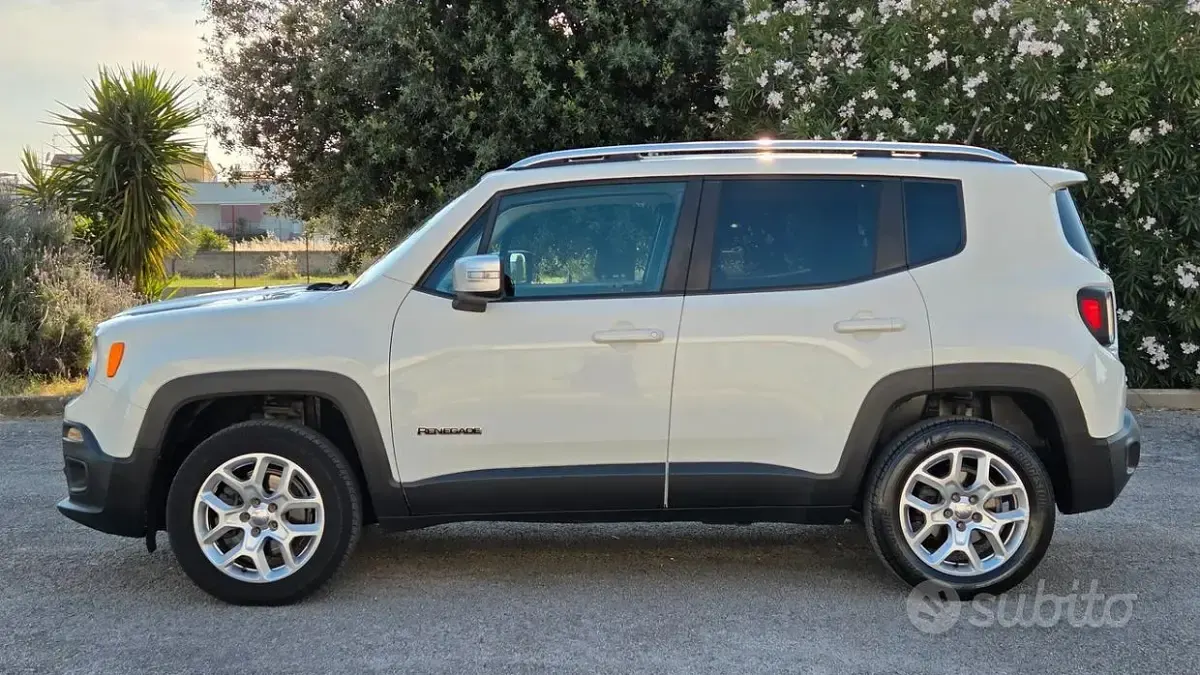 Usata Jeep Renegade Limited 140 CV (102 kW) 2015 Bianco SUV