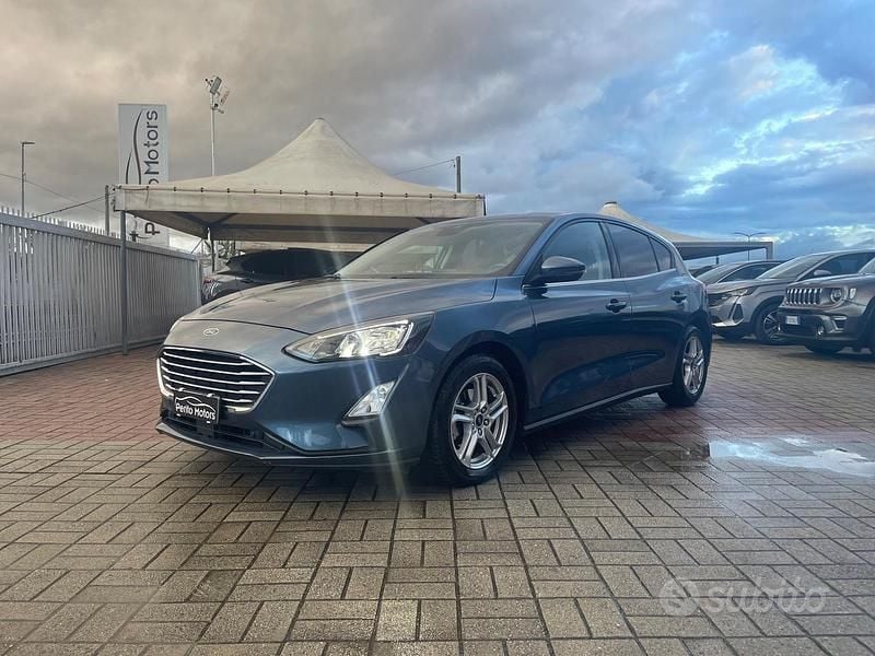 Usata Ford Focus 95 CV (69 kW) 2020 Blu Berlina