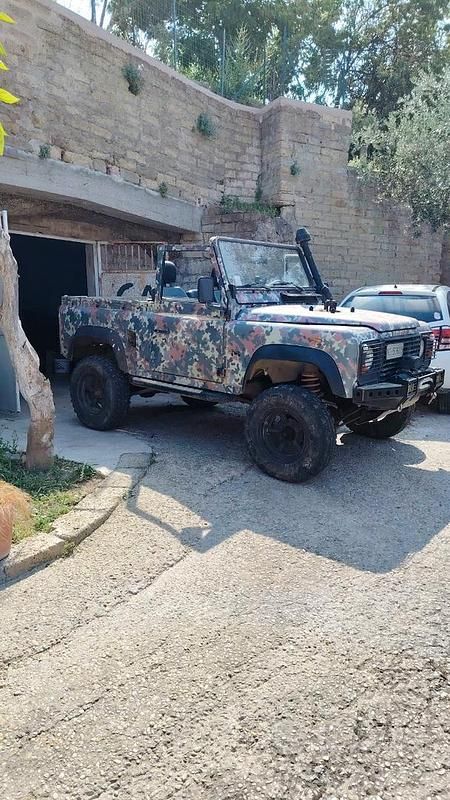 Usata Land Rover Defender 120 CV (88 kW) 1988 Bianco SUV