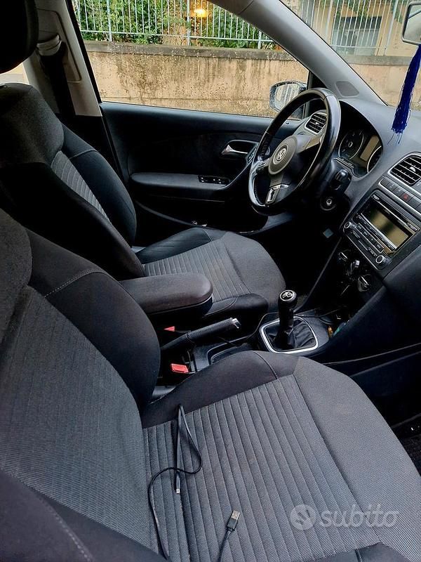 Usata VW Polo 75 CV (55 kW) 2011 Berlina