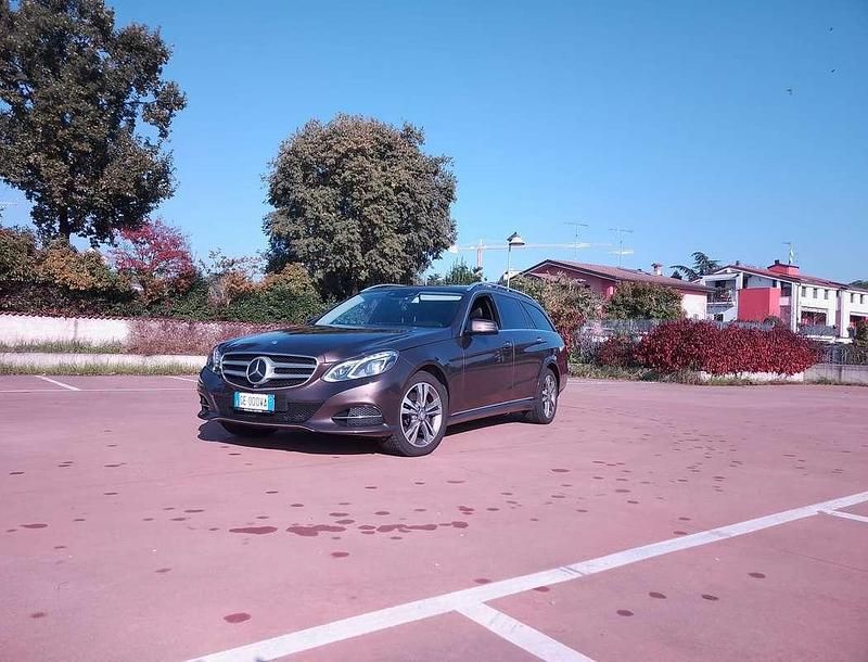 Gebraucht Mercedes E350 258 PS (189 kW) 2015 Braun Kombi