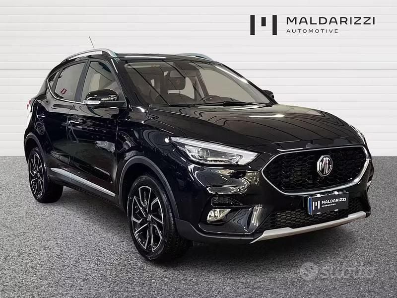 Usata MG ZS Luxury 111 CV (81 kW) 2023 Nero SUV