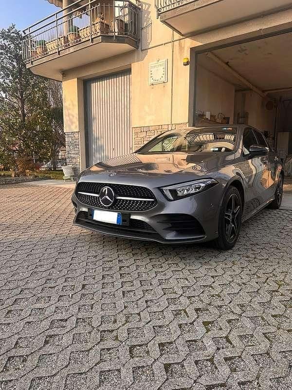 Usata Mercedes A250 AMG line 160 CV (117 kW) 2021 Berlina