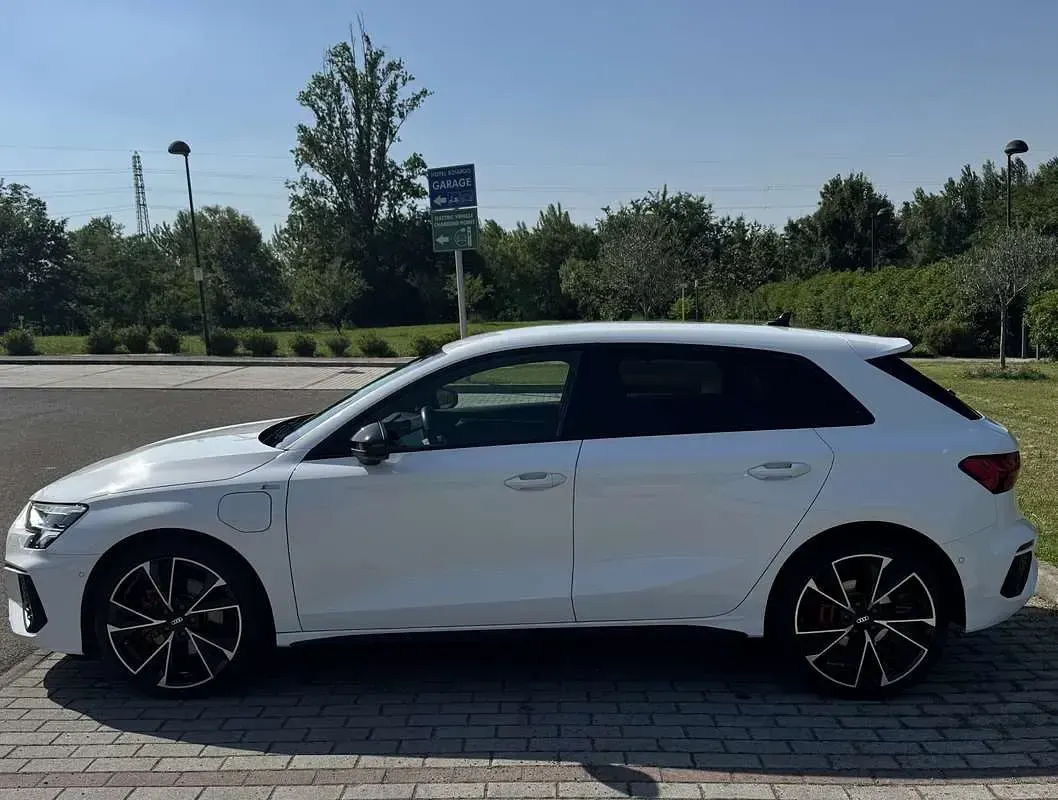 Usata Audi A3 S-Line 150 CV (110 kW) 2020 Bianco Berlina