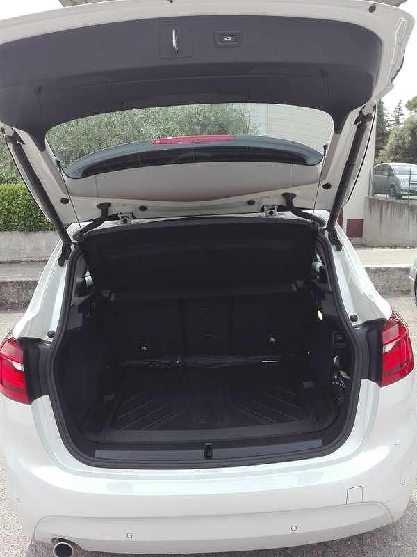 Usata BMW 216 Active Tourer Advantage 116 CV (85 kW) 2018 Bianco Monovolume