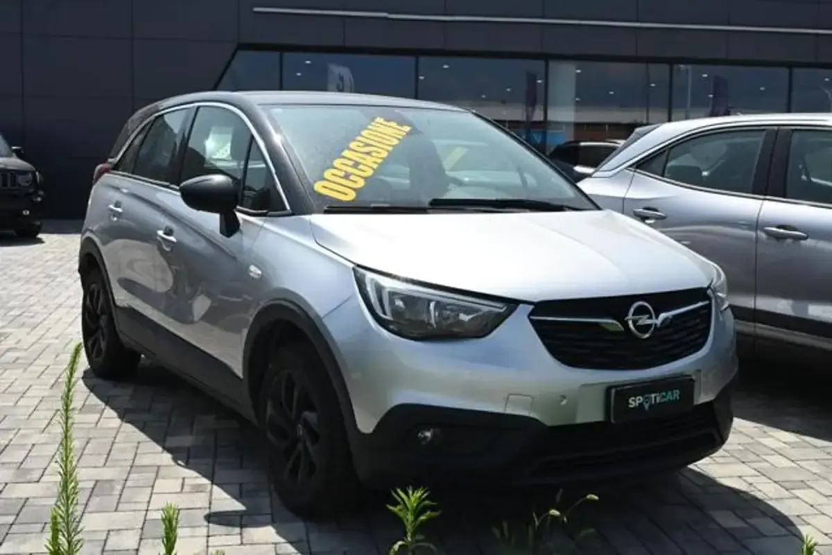 Usata Opel Crossland X Innovation 131 CV (96 kW) 2019 Grigio SUV