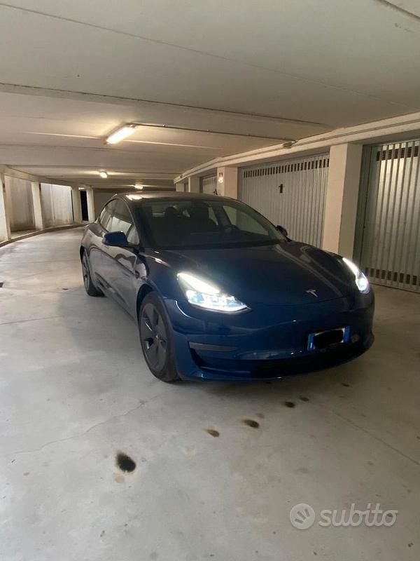 Usata Tesla Model 3 366 kW (498 CV) 2021 Blu Berlina
