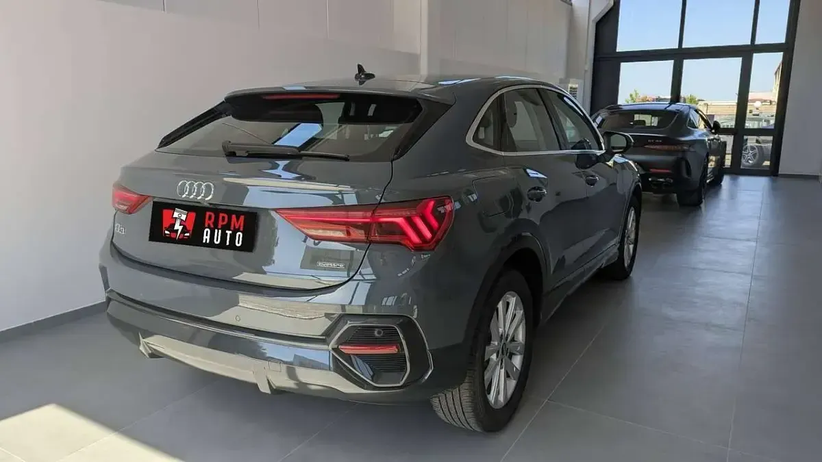 Usata Audi Q3 Sportback Business Plus 200 CV (147 kW) 2021 Grigio SUV