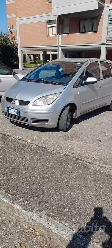 Usata Mitsubishi Colt 2006 Grigio Berlina