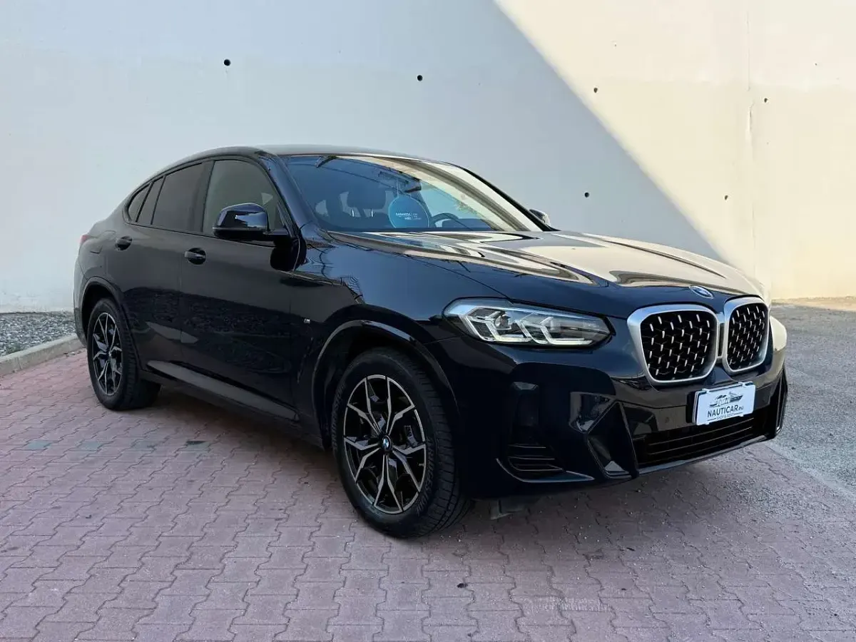 Usata BMW X4 M Sport 190 CV (139 kW) 2023 Blu/azzurro SUV