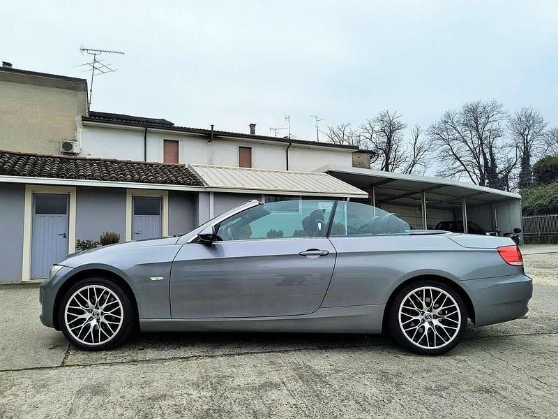 Usata BMW 320 Cabriolet Comfort Edition 170 CV (125 kW) 2009 Grigio Cabrio