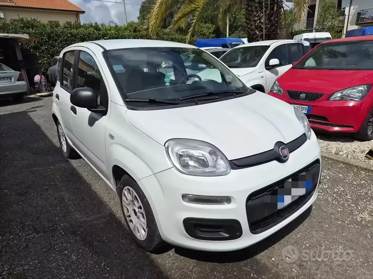 Usata Fiat Panda Easy 69 CV (50 kW) 2015 Bianco Utilitaria