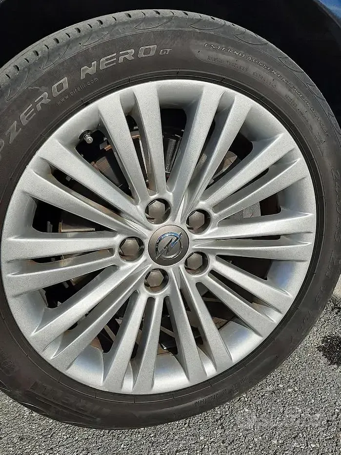 Usata Opel Insignia Cosmo 160 CV (117 kW) 2012 Nero Station wagon