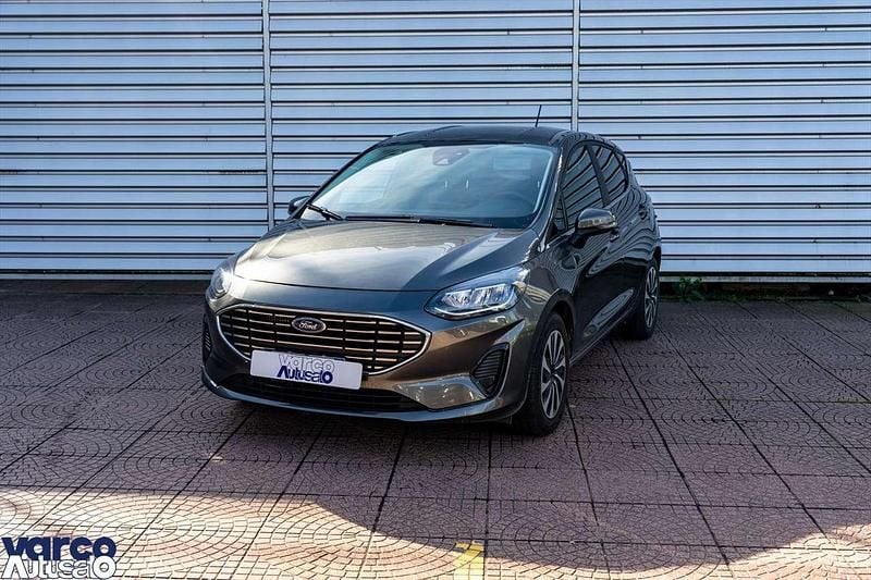 Usata Ford Fiesta Titanium 125 CV (91 kW) 2024 Grigio magnetic Monovolume