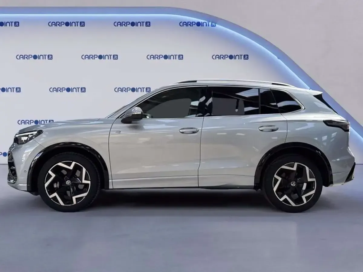 Usata VW Tiguan R-line 150 CV (110 kW) 2025 Argento SUV