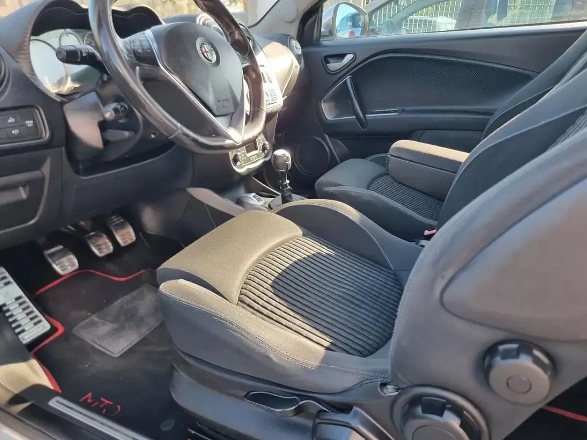 Usata Alfa Romeo MiTo Distinctive 95 CV (69 kW) 2011 Grigio Utilitaria