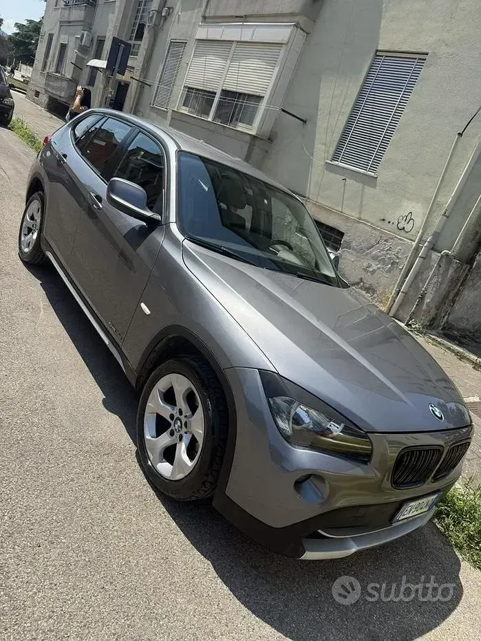 Usata BMW X1 143 CV (105 kW) 2012 Grigio SUV