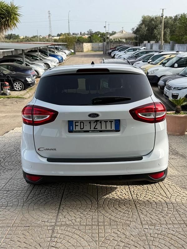 Begagnad Ford C-MAX Titanium 120 HK (88 kW) 2016 Vit Minibuss