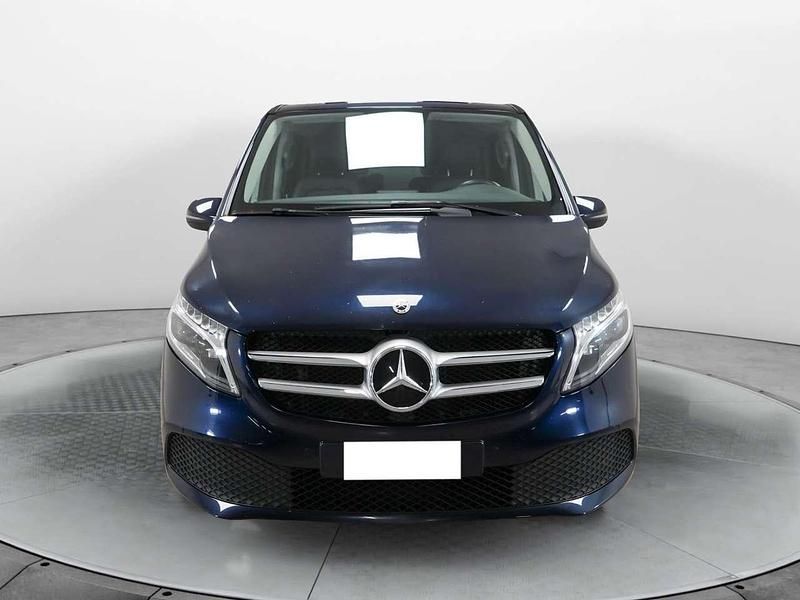 Usata Mercedes V220 163 CV (119 kW) 2021 Blu/azzurro Monovolume
