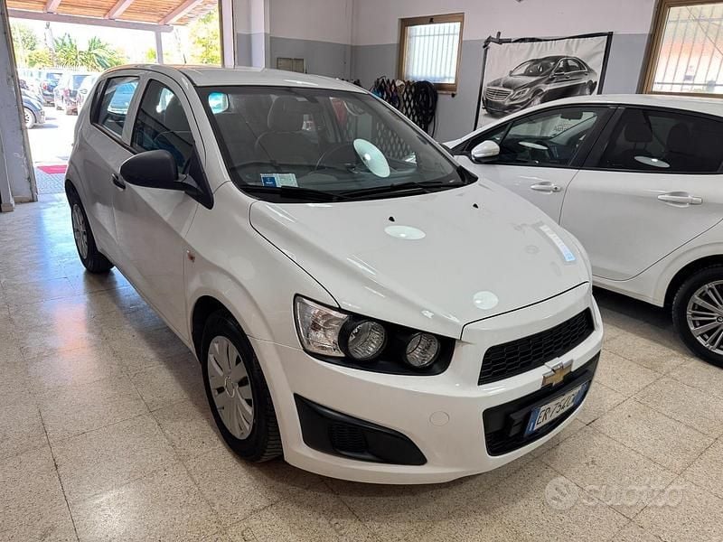 Usata Chevrolet Aveo LT 86 CV (63 kW) 2013 Bianco Berlina