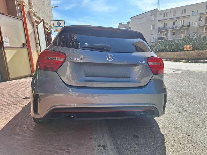 Usata Mercedes A200 136 CV (100 kW) 2012 Grigio Berlina