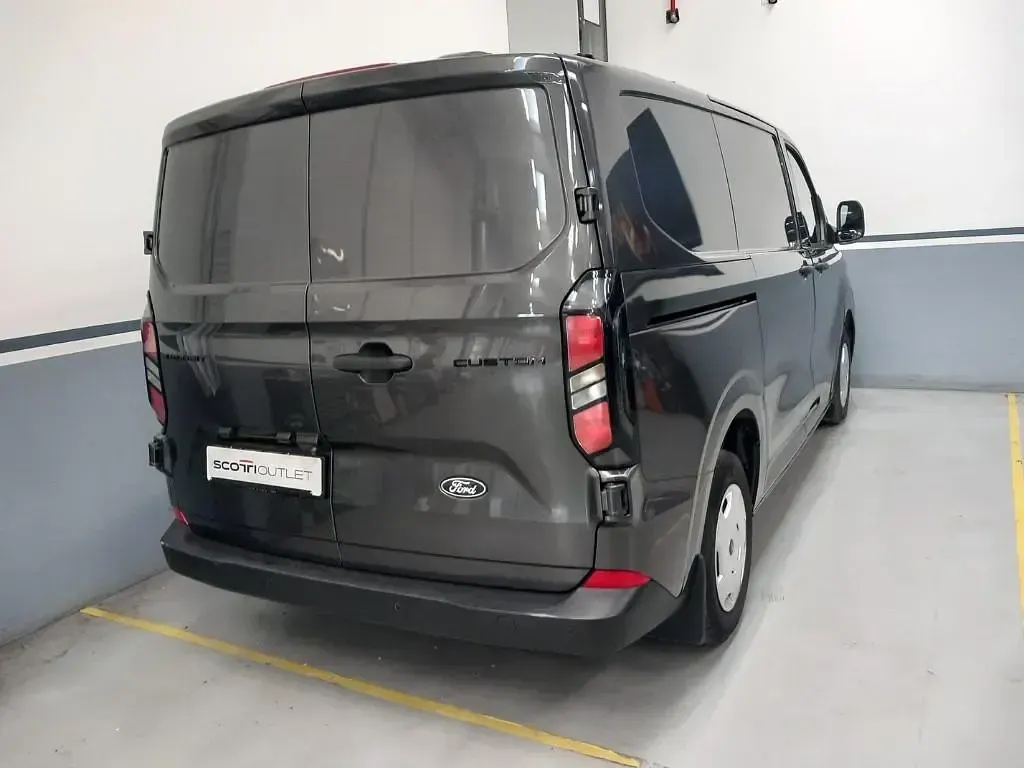 Usata Ford Transit Custom 135 CV (99 kW) 2023 Grigio