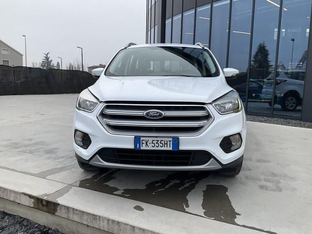Usata Ford Kuga S 120 CV (88 kW) 2017 Bianco SUV