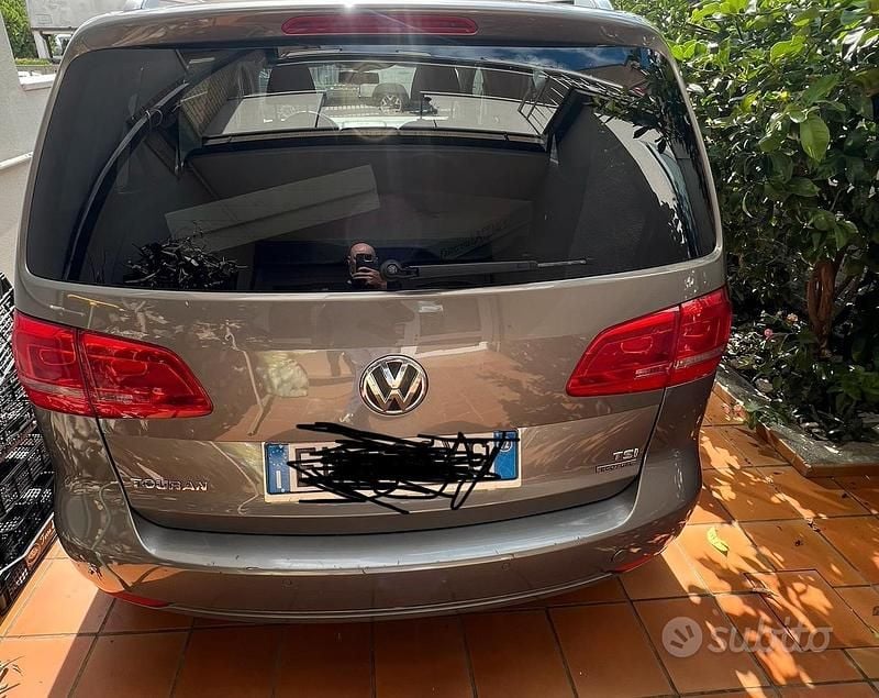 Usata VW Touran 150 CV (110 kW) 2012 Grigio Monovolume