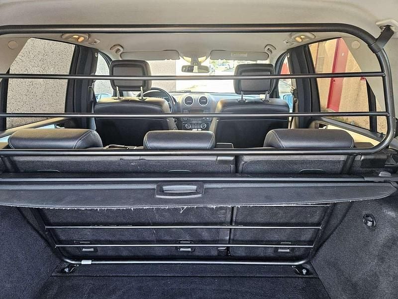 Usata Mercedes ML320 224 CV (164 kW) 2006 Argento SUV