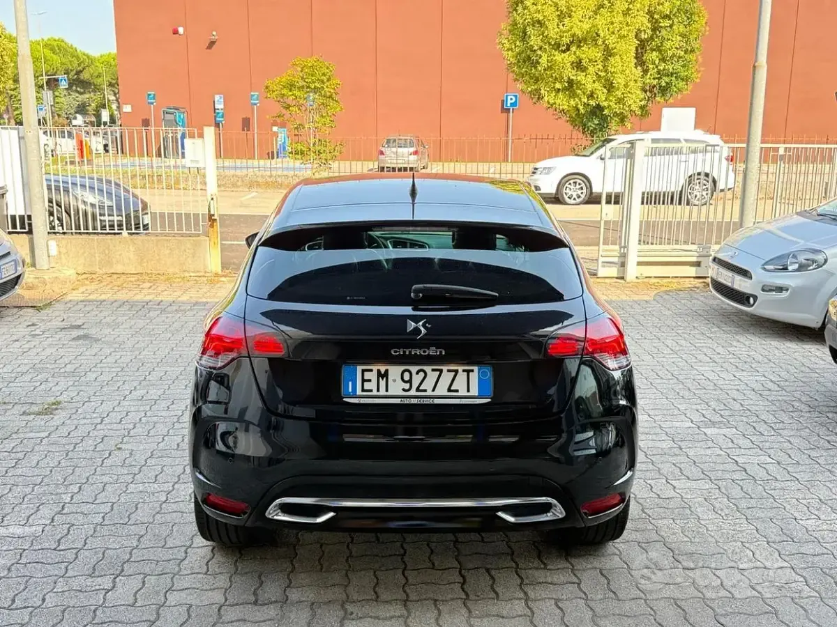 Usata DS Automobiles DS4 111 CV (81 kW) 2012 Nero Berlina