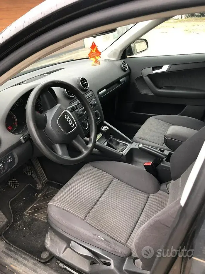 Occasion Audi A3 105 ch (77 kW) 2006 Gris Citadine