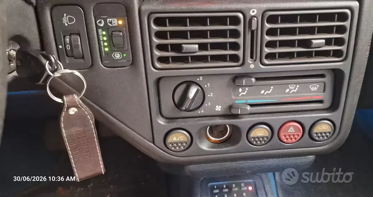 Usata Peugeot 106 60 CV (44 kW) 1996 Grigio Utilitaria