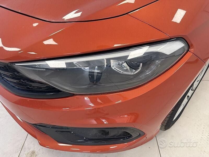 Nuova Fiat Tipo Cross 131 CV (96 kW) 2025 Nessuno Station wagon