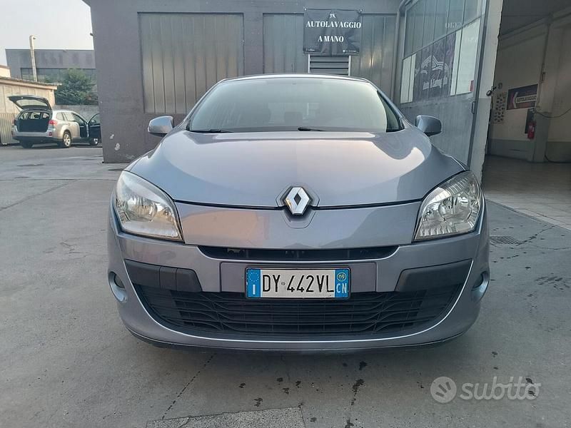 Usata Renault Mégane 110 CV (80 kW) 2009 Grigio Berlina