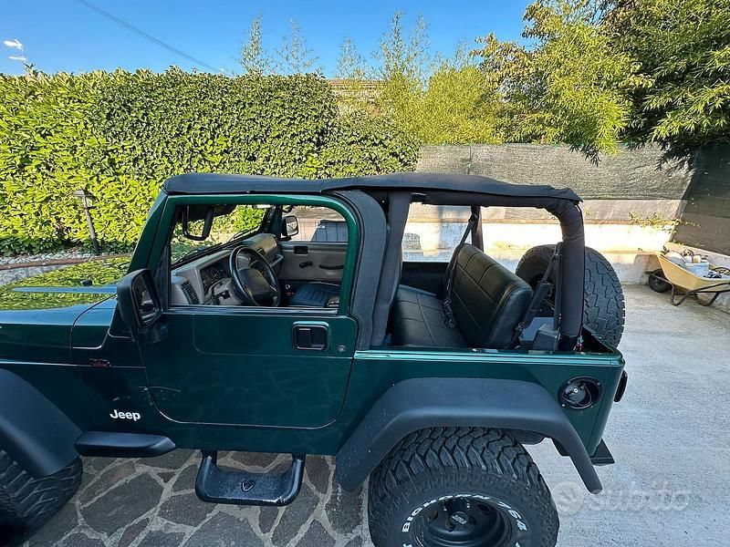 Usata Jeep Wrangler 1997 Verde SUV