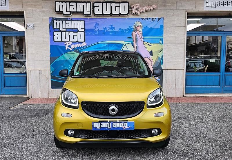 Begagnad Smart ForFour Passion 90 HK (66 kW) 2019 Gul Halvkombi