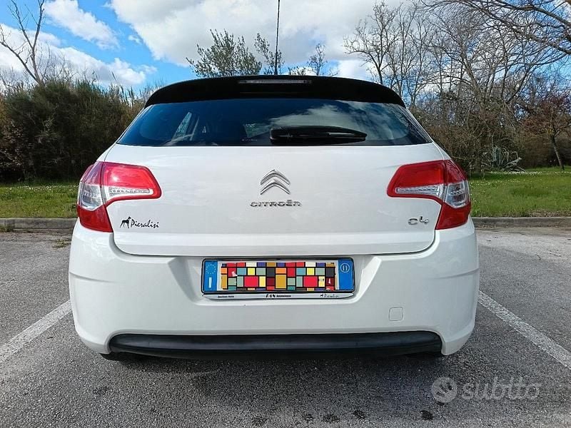 Usata Citroën C4 Attraction 92 CV (67 kW) 2011 Bianco Berlina