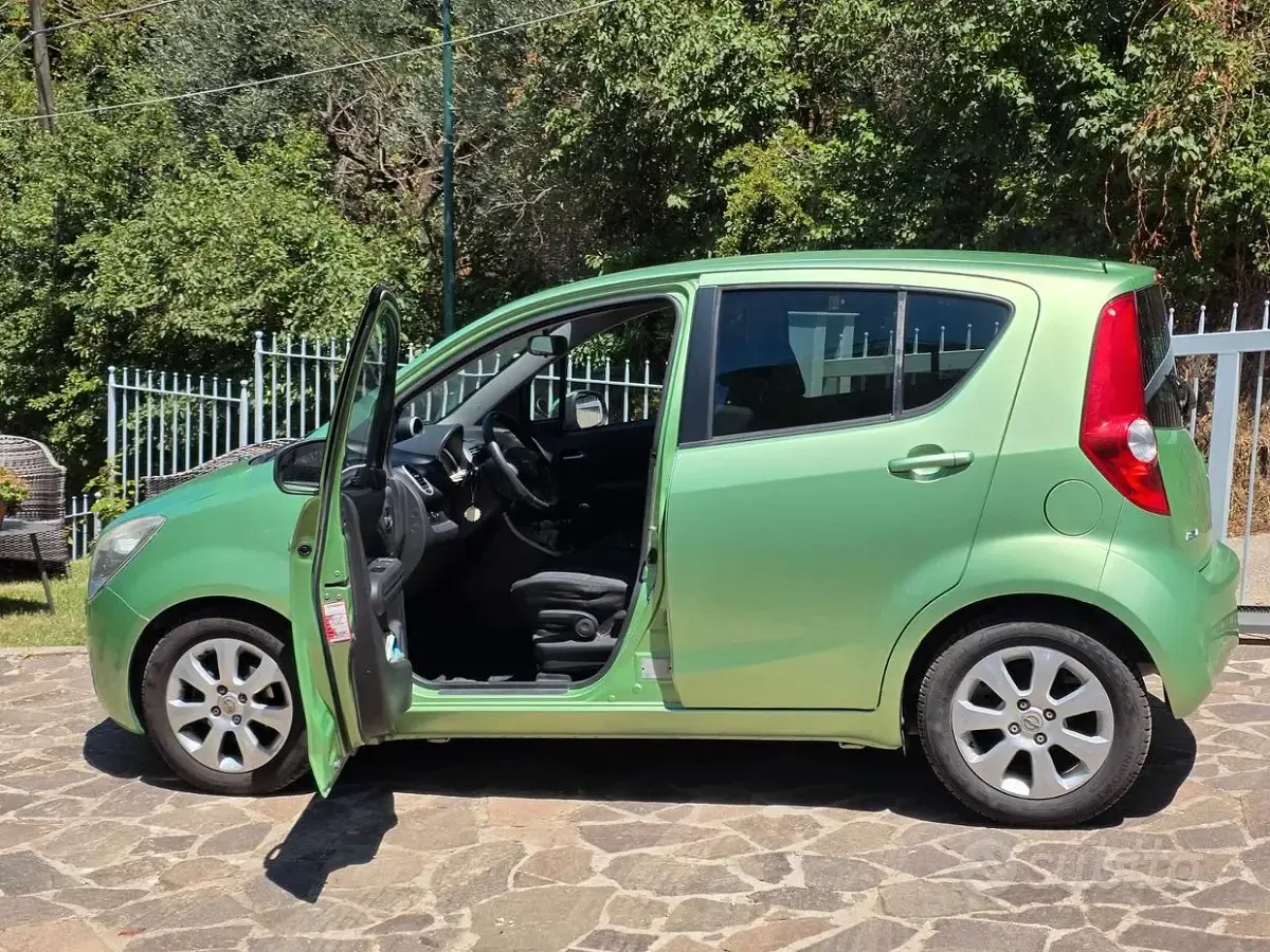 Usata Opel Agila Enjoy 86 CV (63 kW) 2008 Verde Utilitaria